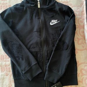 Nike jacket boys 4